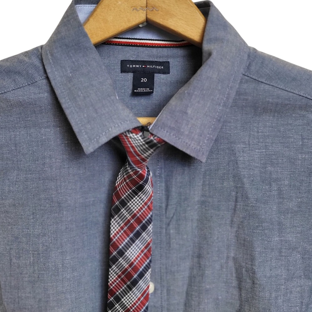 Tommy Hilfiger Boys Sz 20 Blue Chambray Button Down Shirt Plaid Clip On Tie NWT‎
